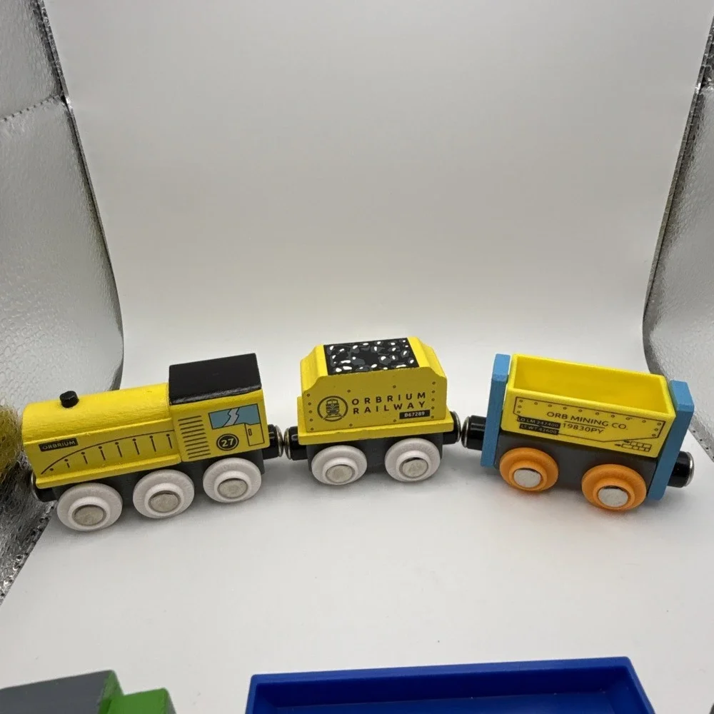 Orbrium Wooden Train Cars Lot Brio Thomas Compatible Lot Of 8 EUC